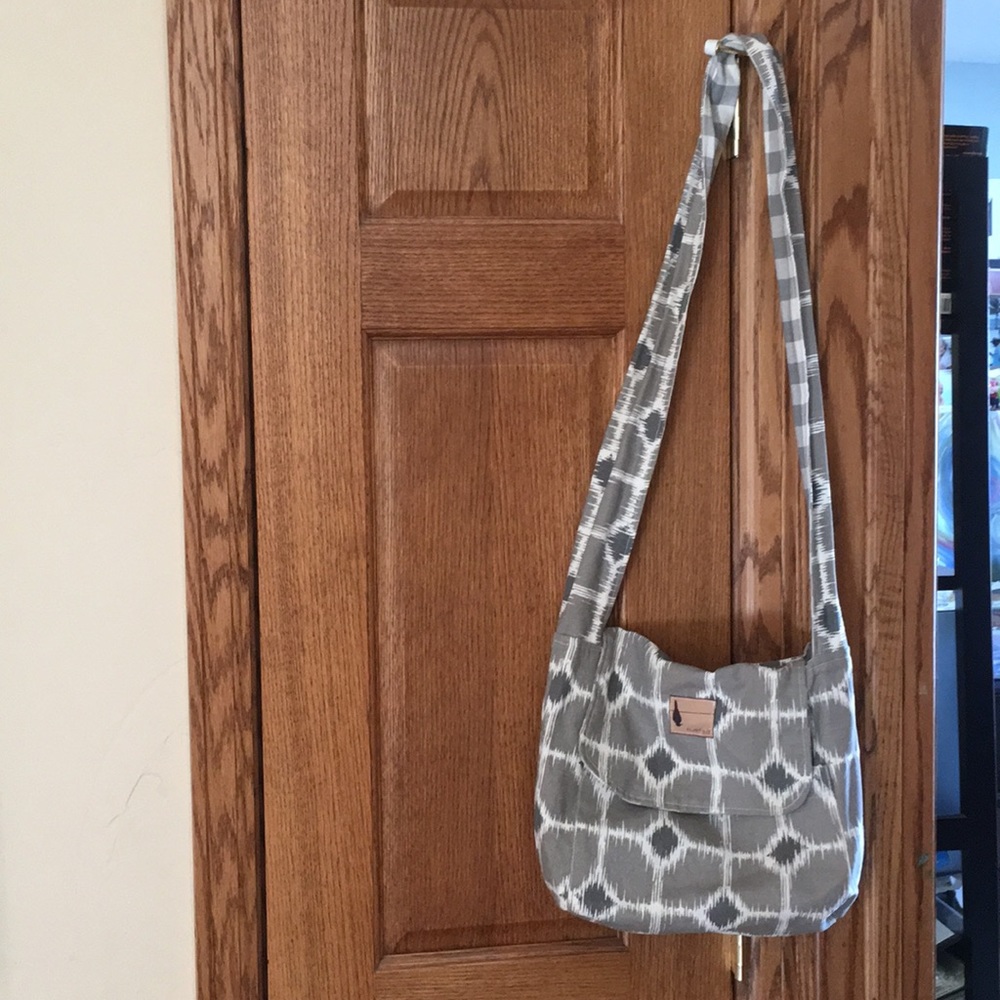 Reversible Flipped Bird Messenger